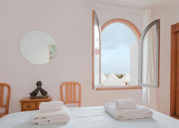 Daruma 2-bedroom Duplex With Sea Views *